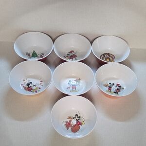 Pottery Barn Character Bowl Set - White and Red DISNEY